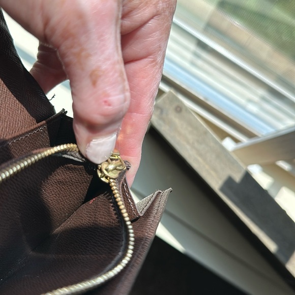 Louis Vuitton Wallet - Picture 4 of 10
